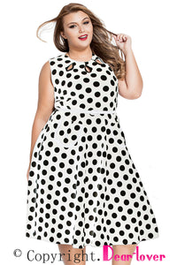White Plus Size Polka Dot Bohemain Print Dress with Keyholes