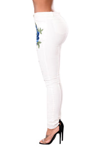 Sexy Blue Rose Embroidery Distressed White Skinny Jeans
